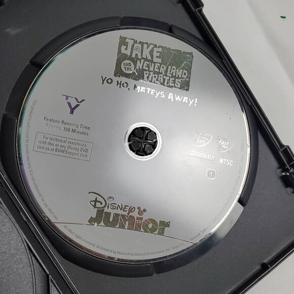 Jake and the Never Land Pirates: Yo Ho, Mateys Away! (DVD, Disney Junior) - Picture 4 of 5